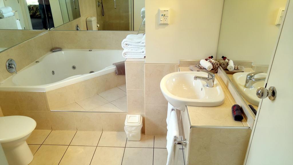 Hobson'S Choice Motel Dargaville Phòng bức ảnh