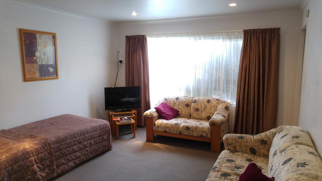Hobson'S Choice Motel Dargaville Phòng bức ảnh